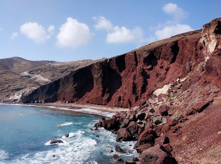 red beach santorini