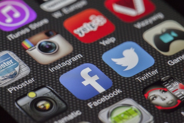 social media branding