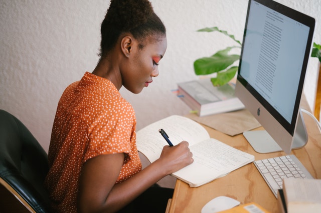 virtual assistant online digital nomad