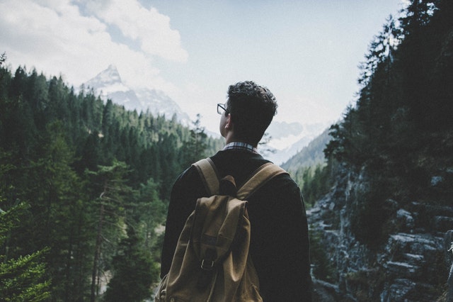 digital nomad ways to save money