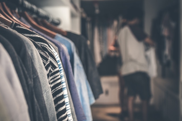 selling clothes online